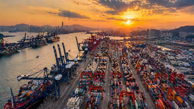 Logistics & Shipping